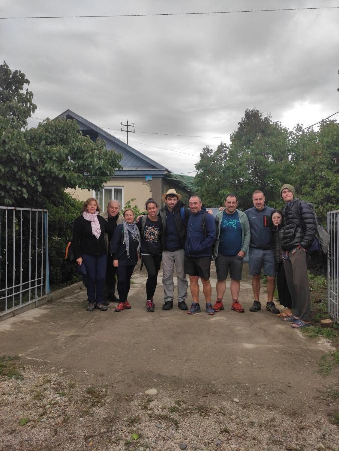 Kurjun Hostel Karakol Exterior photo